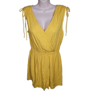 ONE CLOTHING LA Yellow Draw String Shoulder V-Neck Wrap Romper Size L